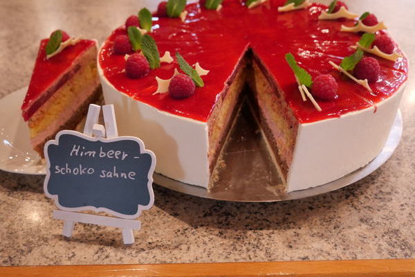 Himbeer-Schokotorte im Caf� Felsenst�ble in St. M�rgen